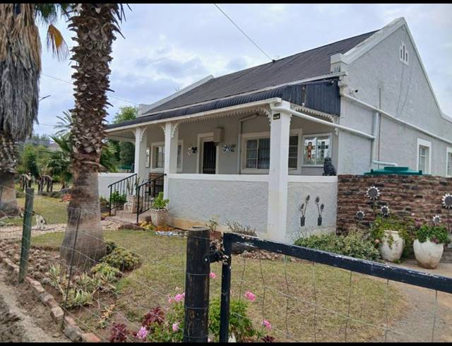 2 BEDROOM HOUSE FOR SALE IN JANSENVILLE